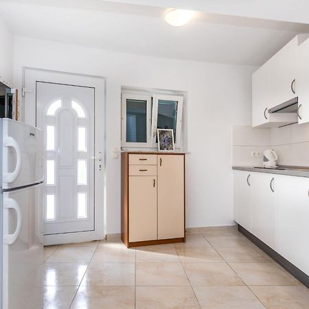 Apartments Oleander Kricin บัชกา ภายนอก รูปภาพ