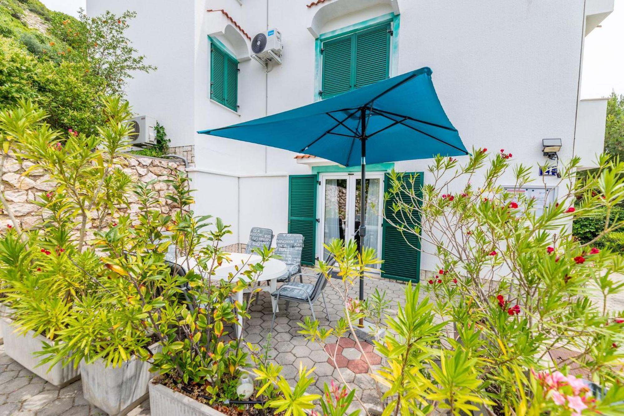 Apartments Oleander Kricin บัชกา ภายนอก รูปภาพ